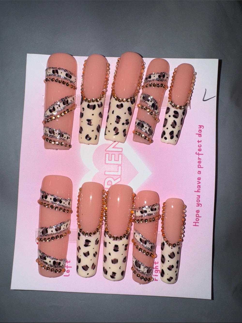 Size Large Handmade Press On Nails.
Length Extra - Long - XL 
New